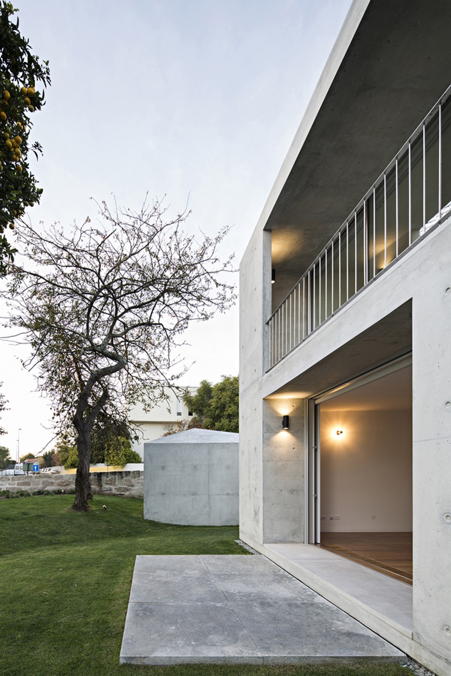 CASA NO PORTO, joão Vieira de Campos, HOUSE IN SERRALVES, Portugal, 2017, SERRALVES