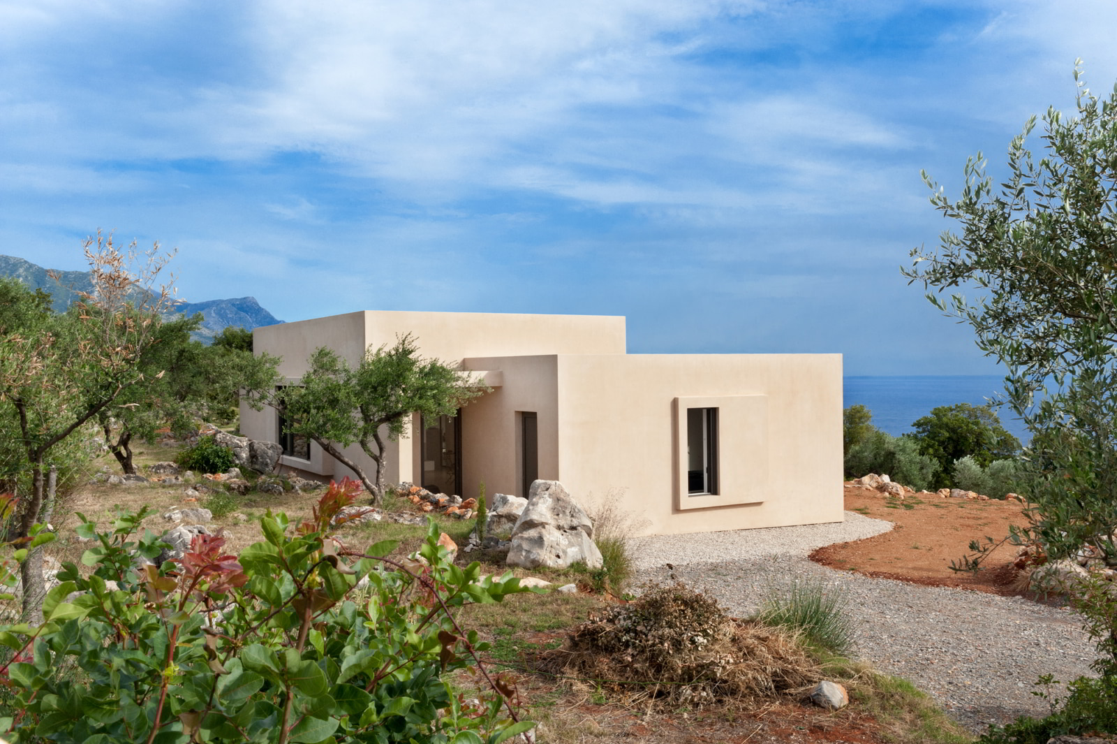 Archisearch Η κατοικία Inside Out House στην Γκονάτσα του γραφείου Etsi Architects διακρίθηκε με βραβείο στα GRAIL Awards 2024