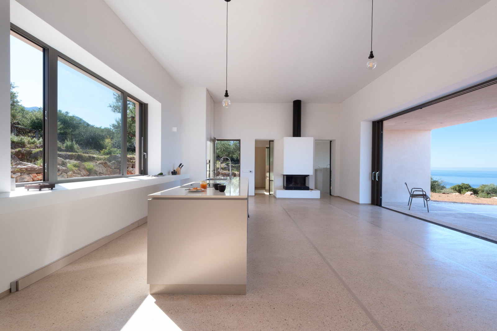 Archisearch Η κατοικία Inside Out House στην Γκονάτσα του γραφείου Etsi Architects διακρίθηκε με βραβείο στα GRAIL Awards 2024