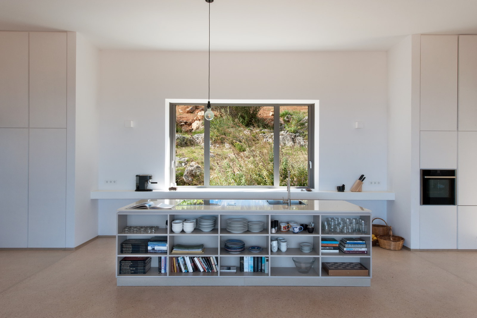 Archisearch Η κατοικία Inside Out House στην Γκονάτσα του γραφείου Etsi Architects διακρίθηκε με βραβείο στα GRAIL Awards 2024