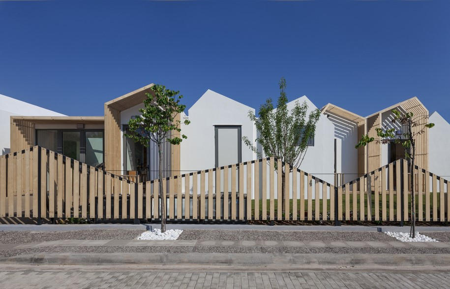 KLAB, Konstantinos Lamprinopoulos, Nursery, Glyfada, Athens, greek architecture, kids, school, interior, white, public school, architecture in Greece, Mariana Bisti, minimalism, white walls, colours, παιδικός σταθμός, νηπιαγωγείο, αρχιτεκτονική