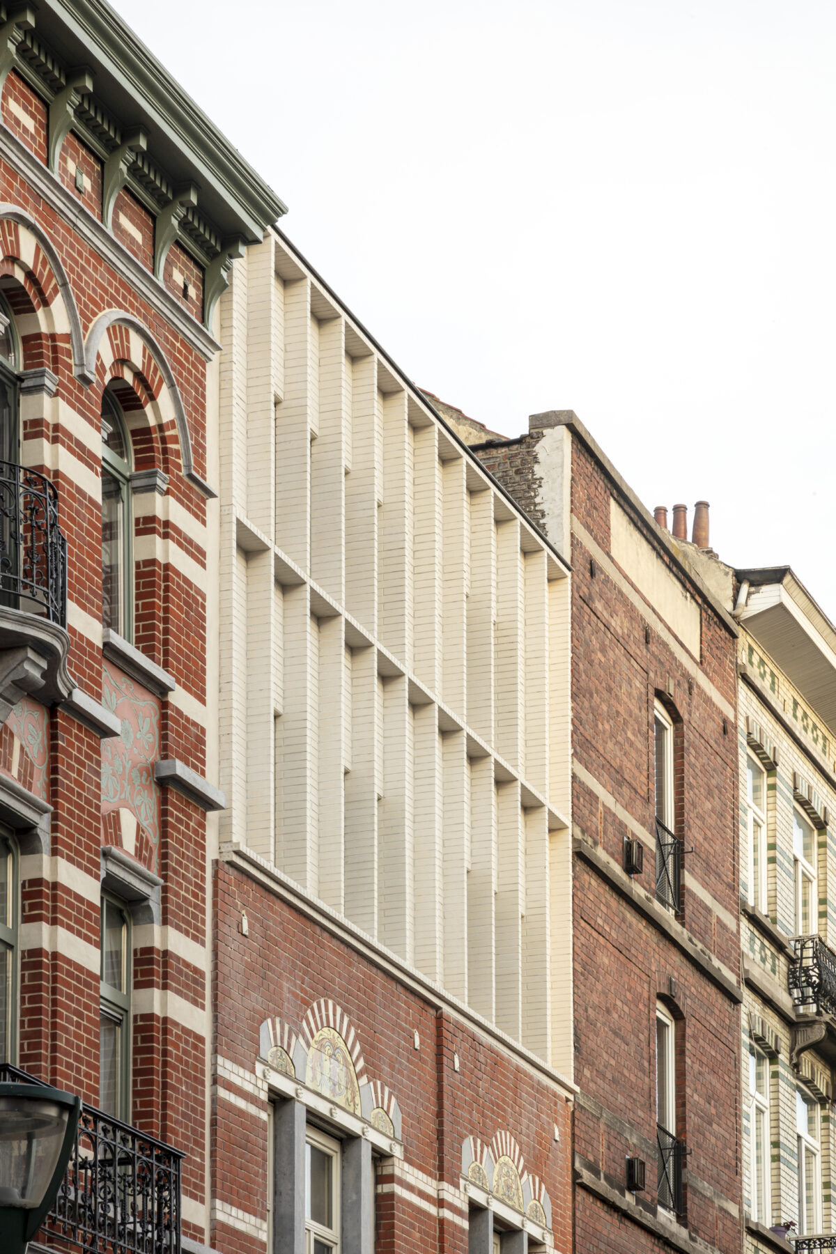 Archisearch KARPER ! Renovation of a House with Rooftop Extension in Brussels | by Hé! architects