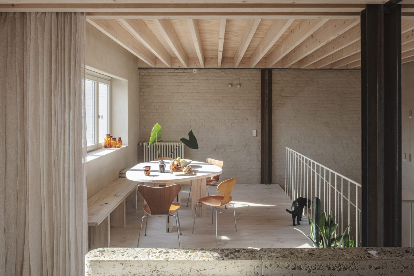 Archisearch KARPER ! Renovation of a House with Rooftop Extension in Brussels | by Hé! architects