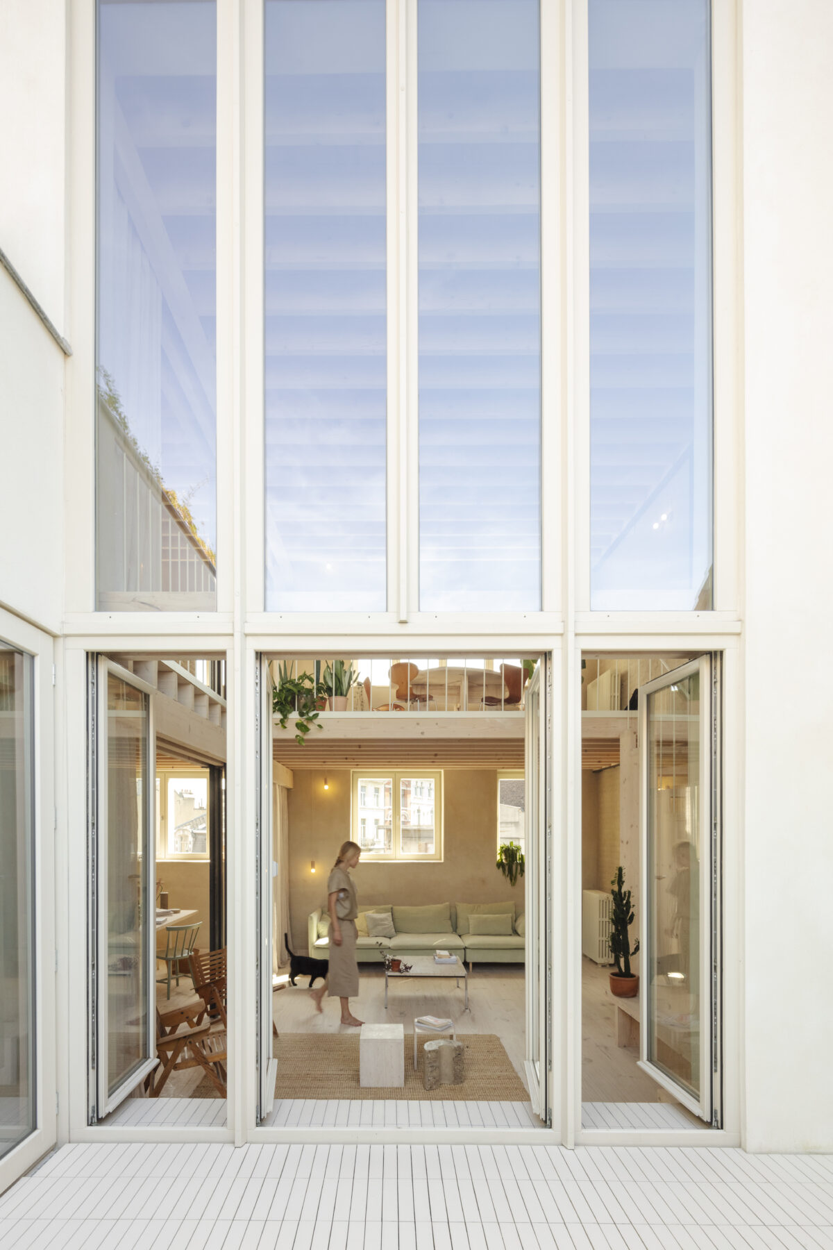 Archisearch KARPER ! Renovation of a House with Rooftop Extension in Brussels | by Hé! architects