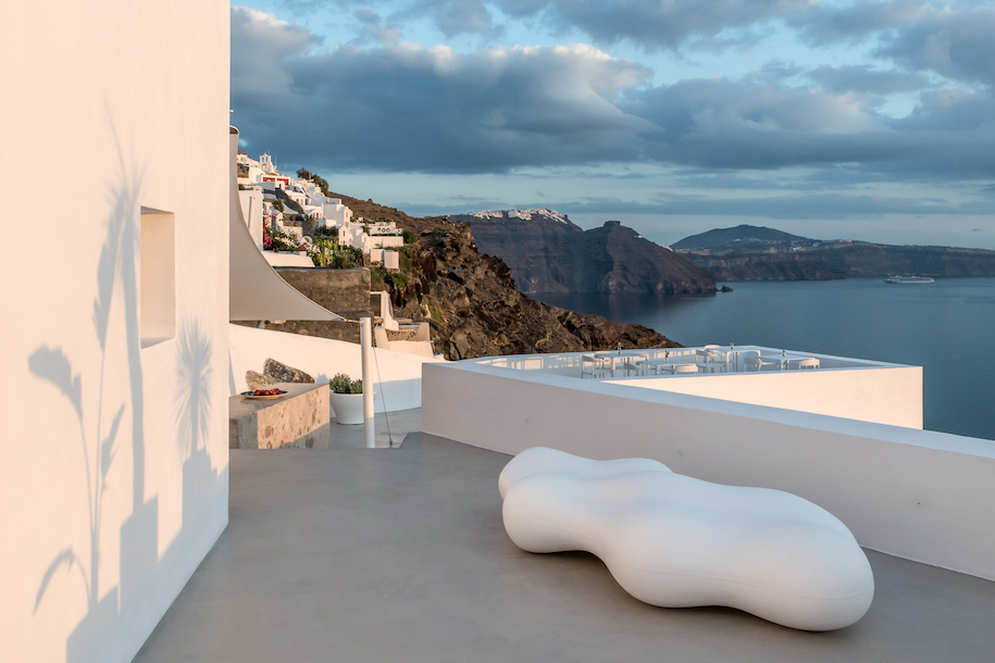 Archisearch Saint Hotel in Oia, Santorini by Kapsimalis Architects