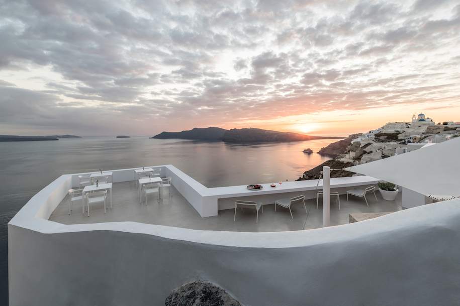 Archisearch Saint Hotel in Oia, Santorini by Kapsimalis Architects