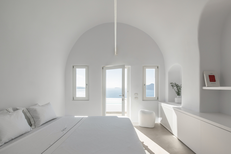 Archisearch Saint Hotel in Oia, Santorini by Kapsimalis Architects