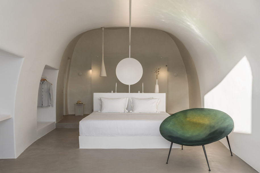 Archisearch Saint Hotel in Oia, Santorini by Kapsimalis Architects