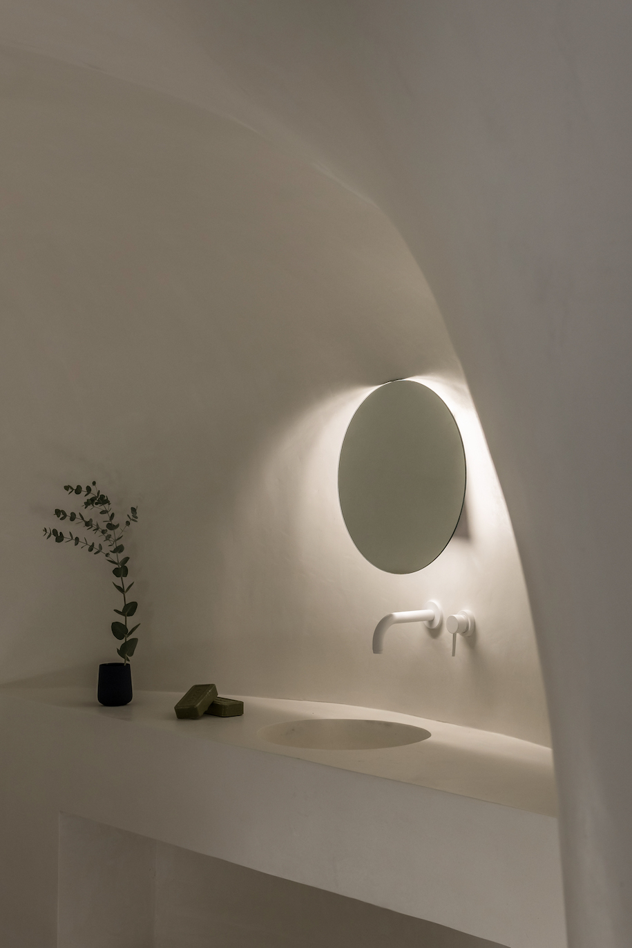 Archisearch Saint Hotel in Oia, Santorini by Kapsimalis Architects