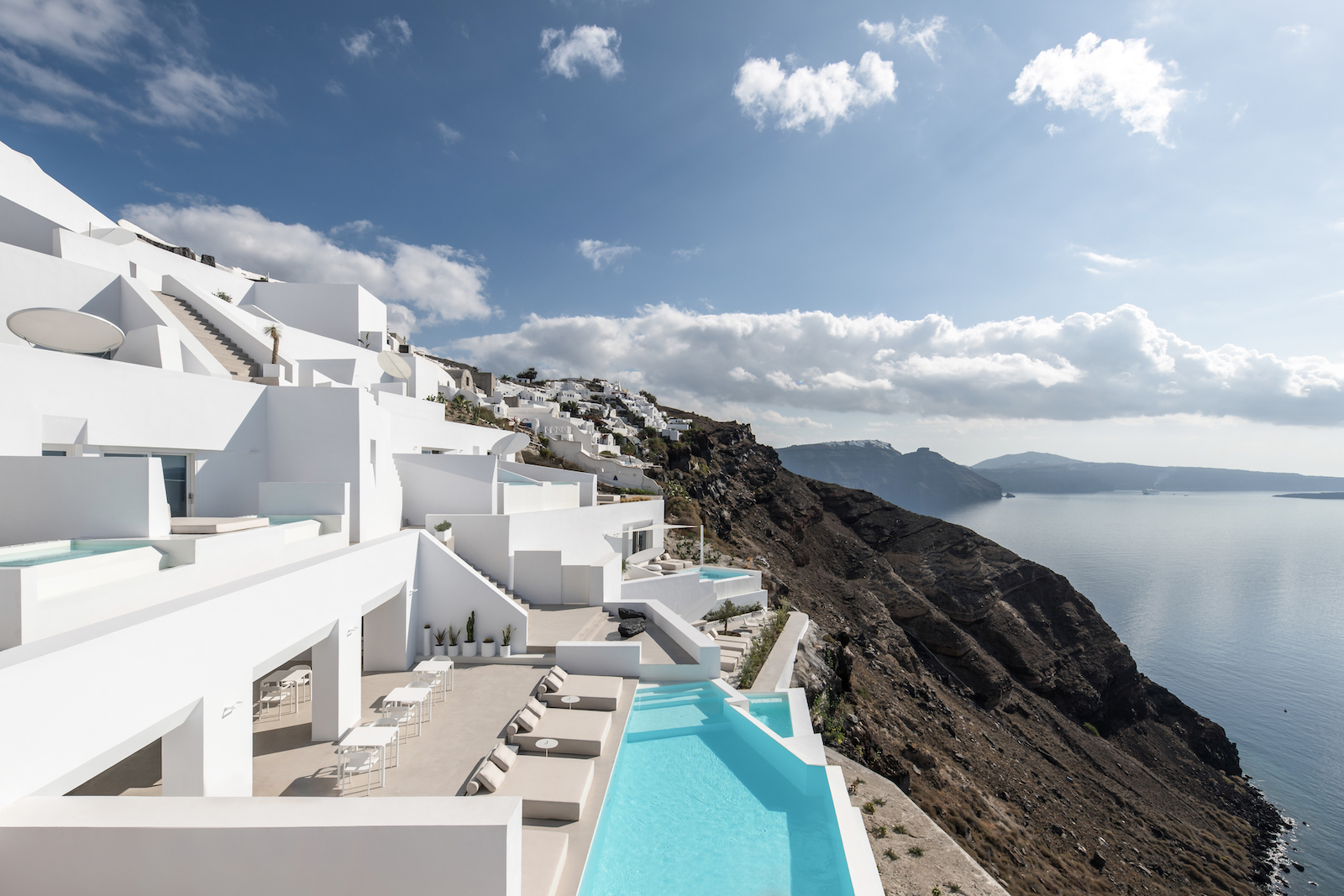 Archisearch Saint Hotel in Oia, Santorini by Kapsimalis Architects