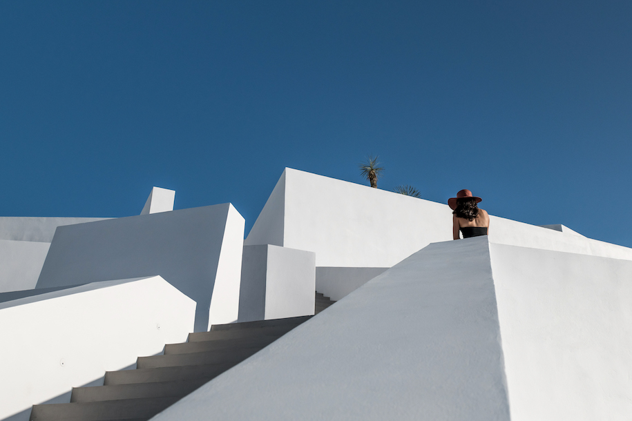 Archisearch Saint Hotel in Oia, Santorini by Kapsimalis Architects