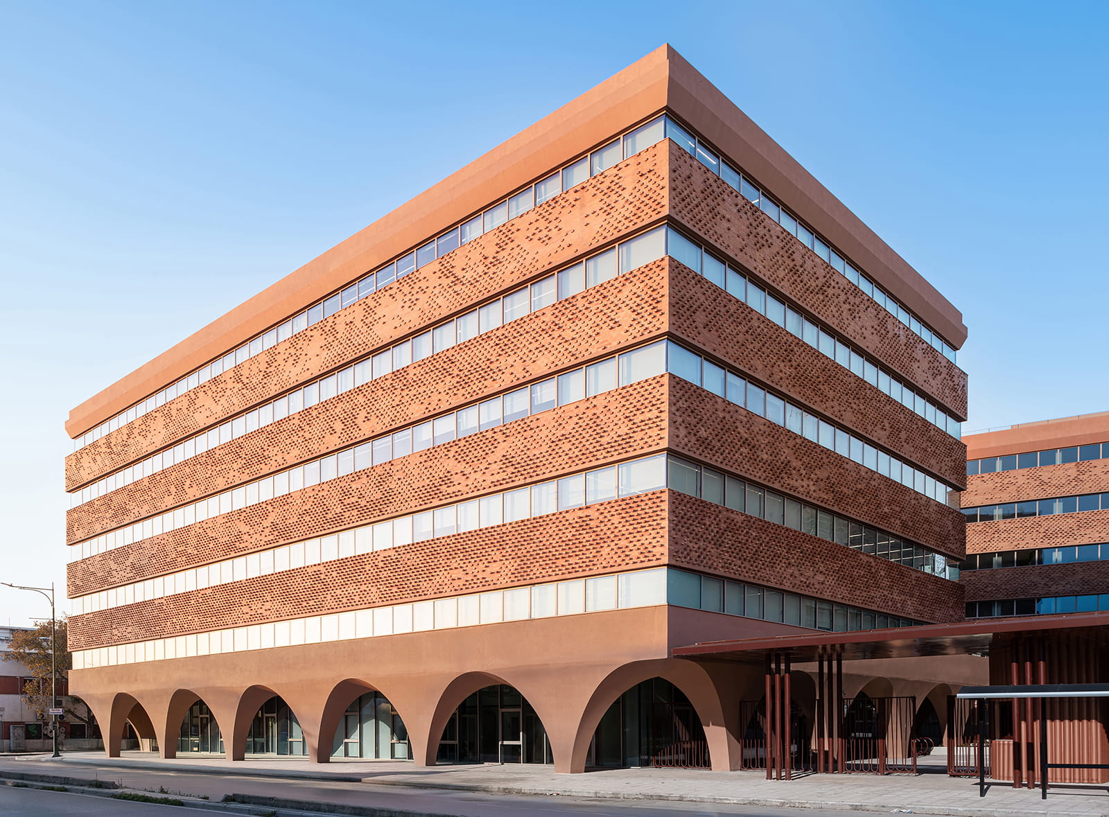 Archisearch Το γραφείο Divercity κέρδισε Βραβείο για το συγκρότημα γραφείων HUB26 στη Θεσσαλονίκη στα GRAIL Awards 2026.