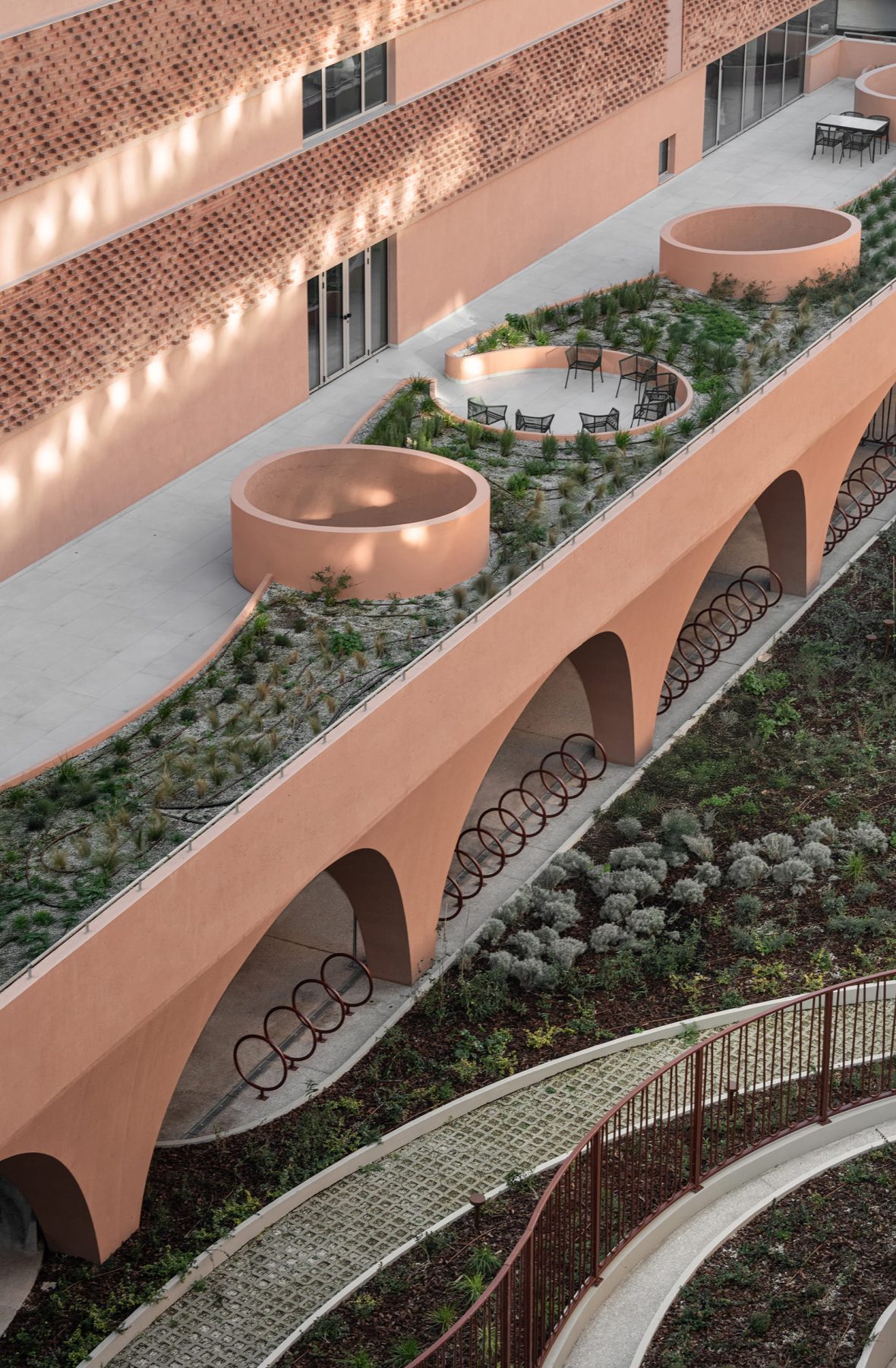 Archisearch Το γραφείο Divercity κέρδισε Βραβείο για το συγκρότημα γραφείων HUB26 στη Θεσσαλονίκη στα GRAIL Awards 2026.