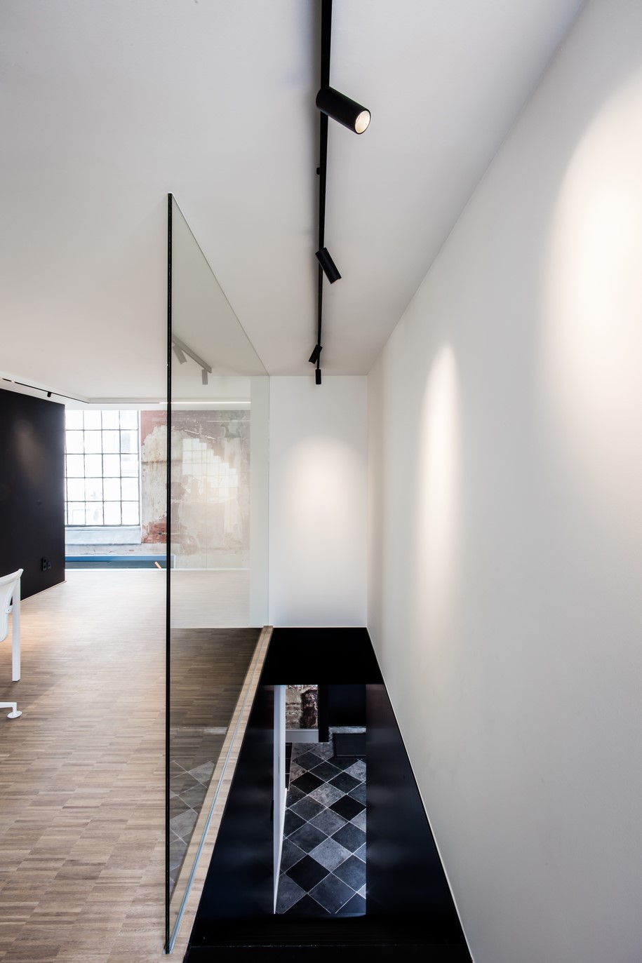 Klaarchitectuur, architecture office, Belgium, Chapel 'De Waterhond', The Waterdog, renovation