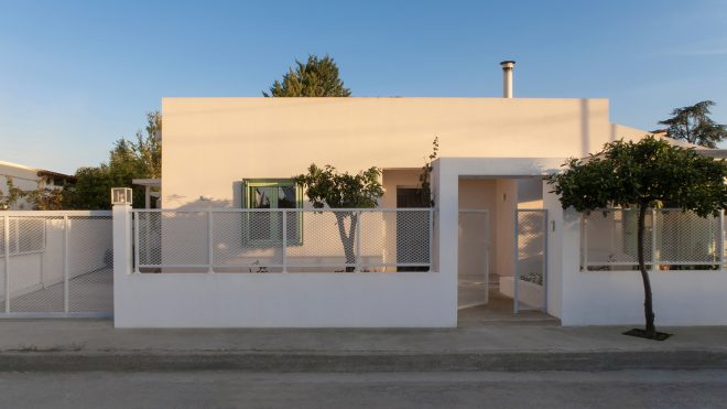 Archisearch - Lita House in Istiaia, Evia | by Natalia Bazaiou