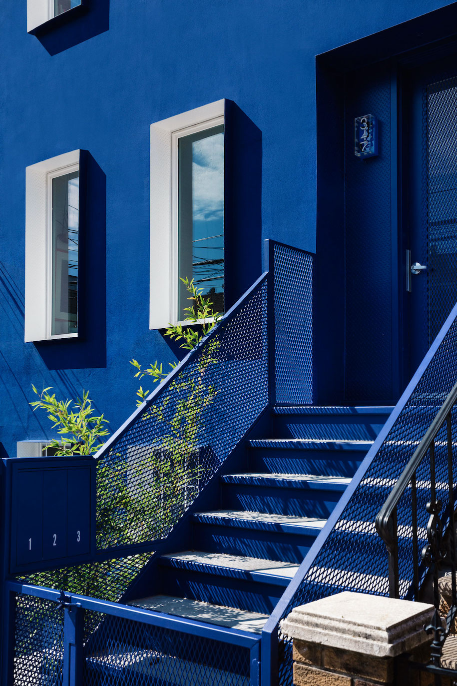 Archisearch LOT designed The Blue Building private townhouse located in Brooklyn