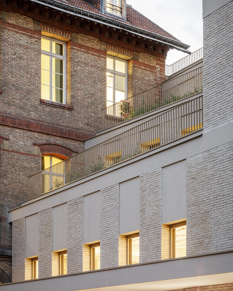 Archisearch Extension and renovation of the Notre-Dame des Oiseaux high school, in Paris | Bien-Urbain Architects & Fayolle Pilon Architects