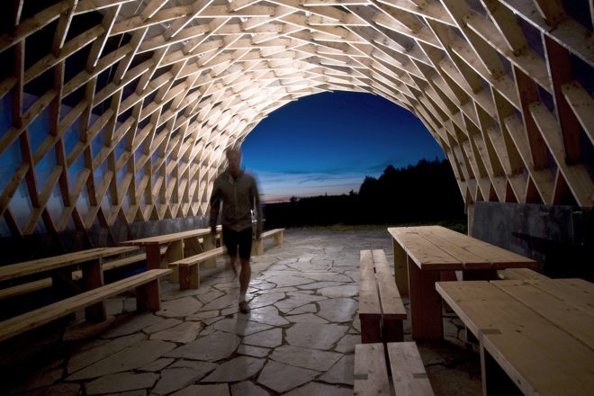 Archisearch - Lamella Dining Hall is a theatrical and dramatic space that sits lightly on the landscape / Studio North