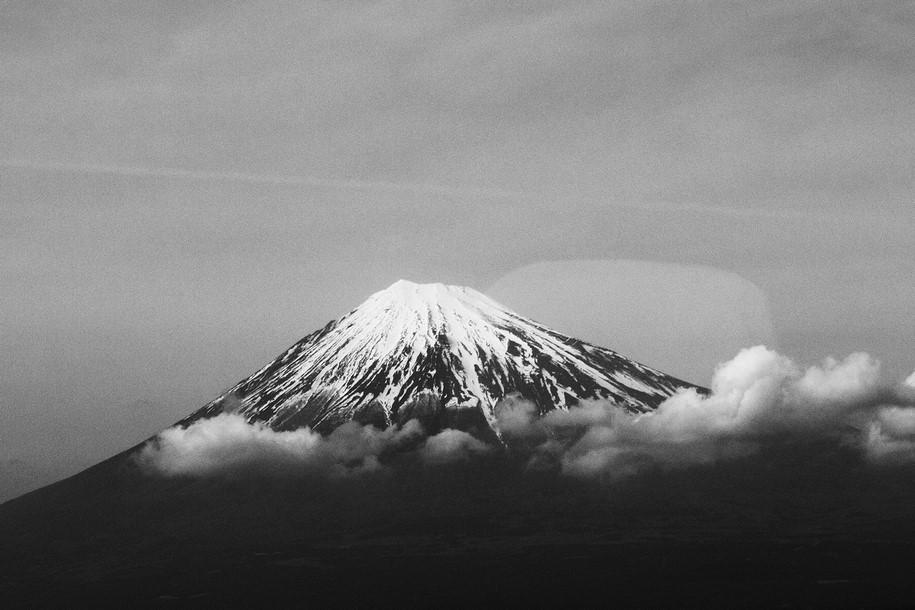 Archisearch Lucie Palombi Photographs the Multifaceted Aspects of Japan, the Land of the Rising Sun