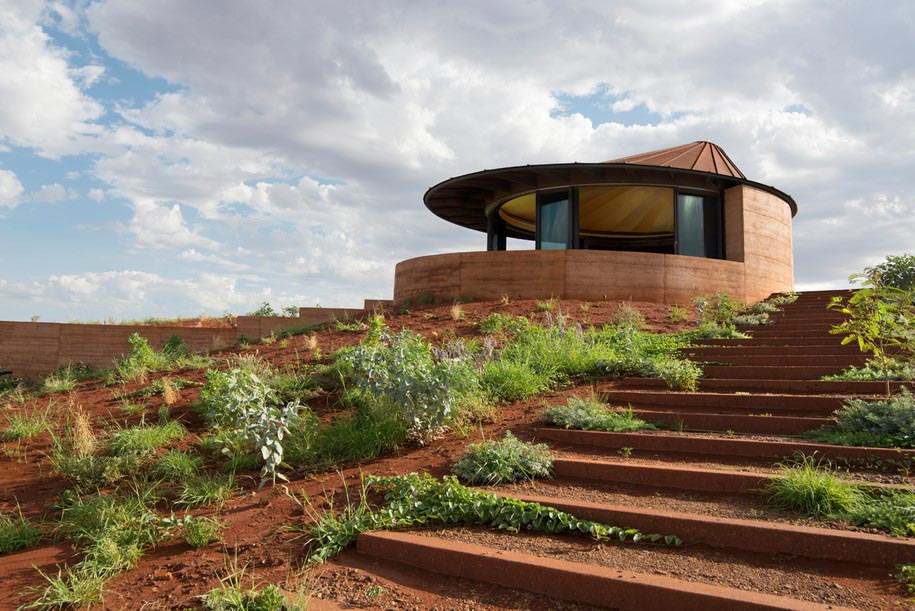 The Great Wall of WA, Luigi Rosselli architects, Australia, rammed earth,  naturally cooled, nature, architecture, landscape, earth formations, cemetery, residences, chapel