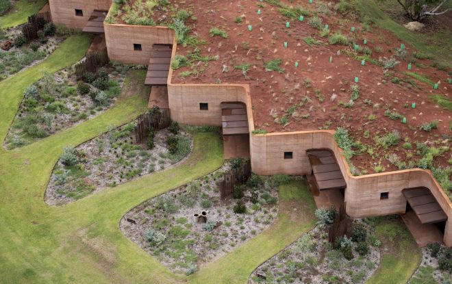 Archisearch - The Great Wall of WA is a naturally cooled architectural formation constructed of rammed earth / Luigi Rosselli architects