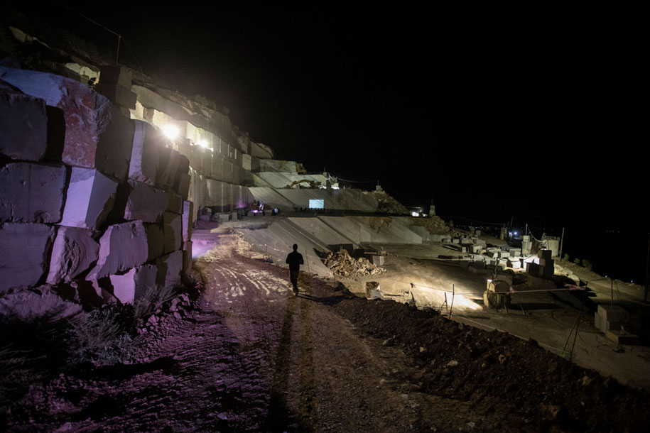 Archisearch Man on the Moon: Architects' weekend at the Didima quarry of Marmyk Iliopoulos