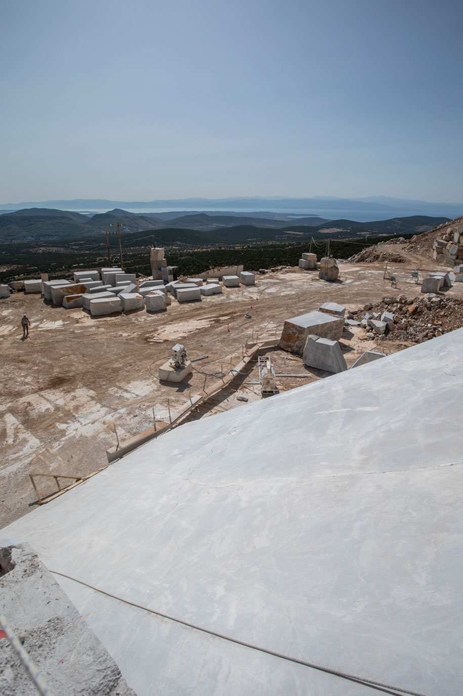 Archisearch Man on the Moon: Architects' weekend at the Didima quarry of Marmyk Iliopoulos