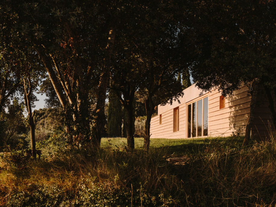 Archisearch Casa Ter: a family house in Baix Empordà, Spain by MESURA