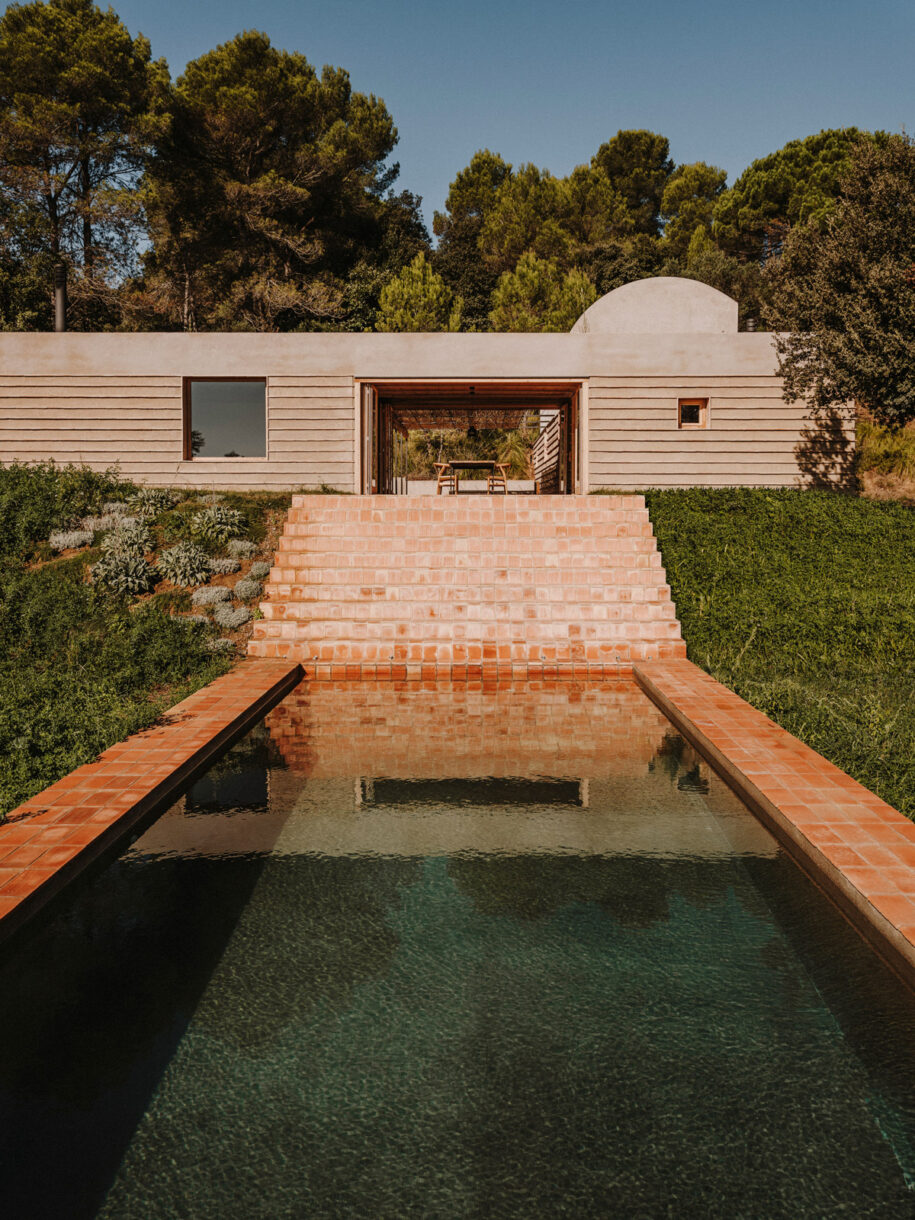 Archisearch Casa Ter: a family house in Baix Empordà, Spain by MESURA