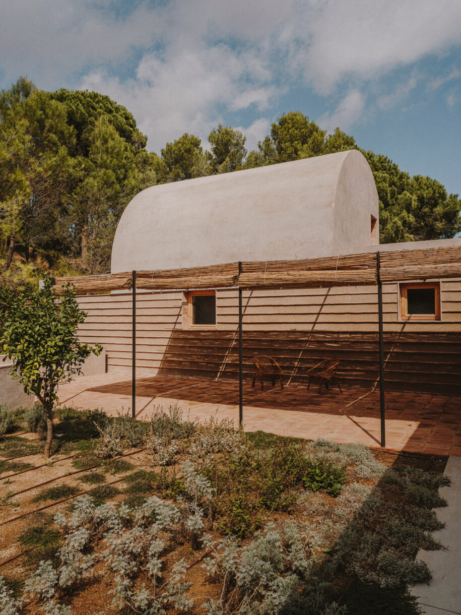 Archisearch Casa Ter: a family house in Baix Empordà, Spain by MESURA