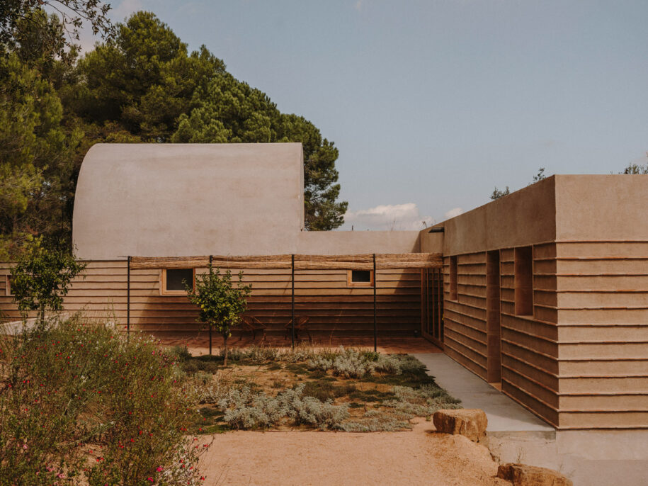 Archisearch Casa Ter: a family house in Baix Empordà, Spain by MESURA