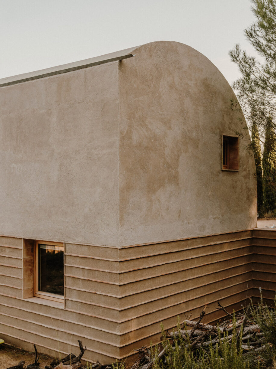 Archisearch Casa Ter: a family house in Baix Empordà, Spain by MESURA