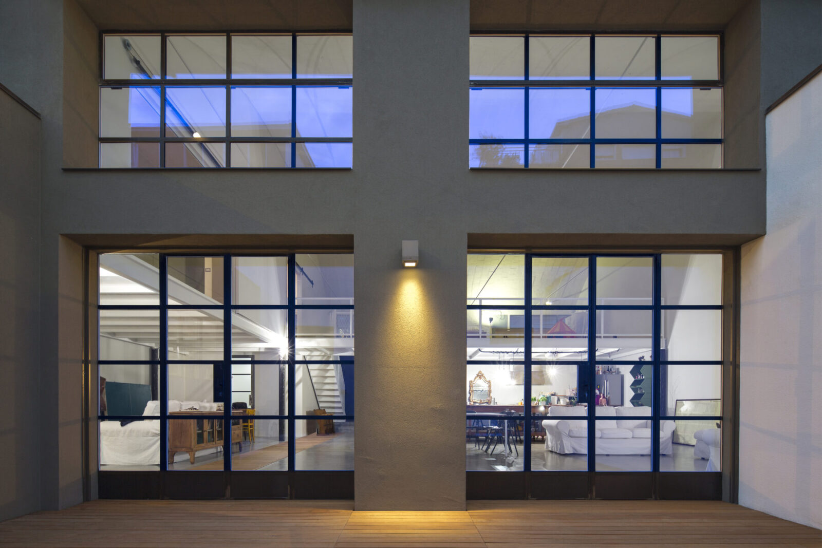 Archisearch Architects Luca Bertacchi & Sara Bergami design a loft in Bologna using FerroFinestra W40 steel system by Ottostumm | Mogs