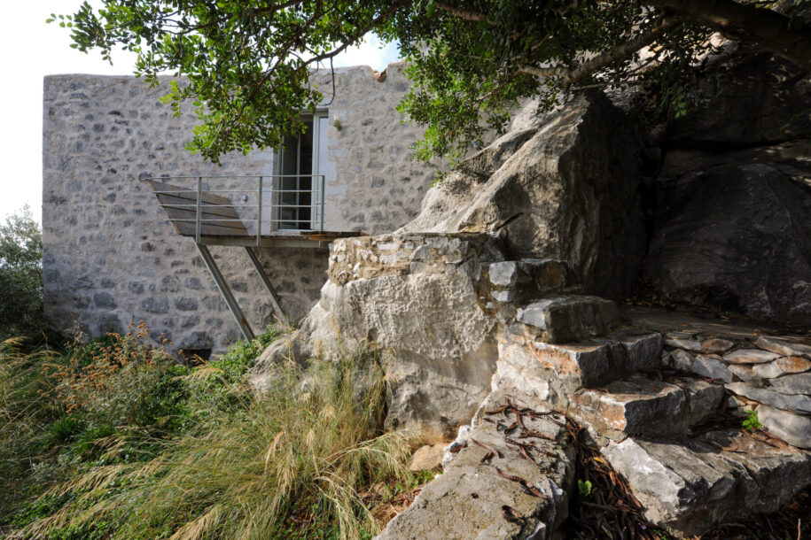 Archisearch MAINA traditional holiday house in Mani, Peloponnese | Z-Level Architecture