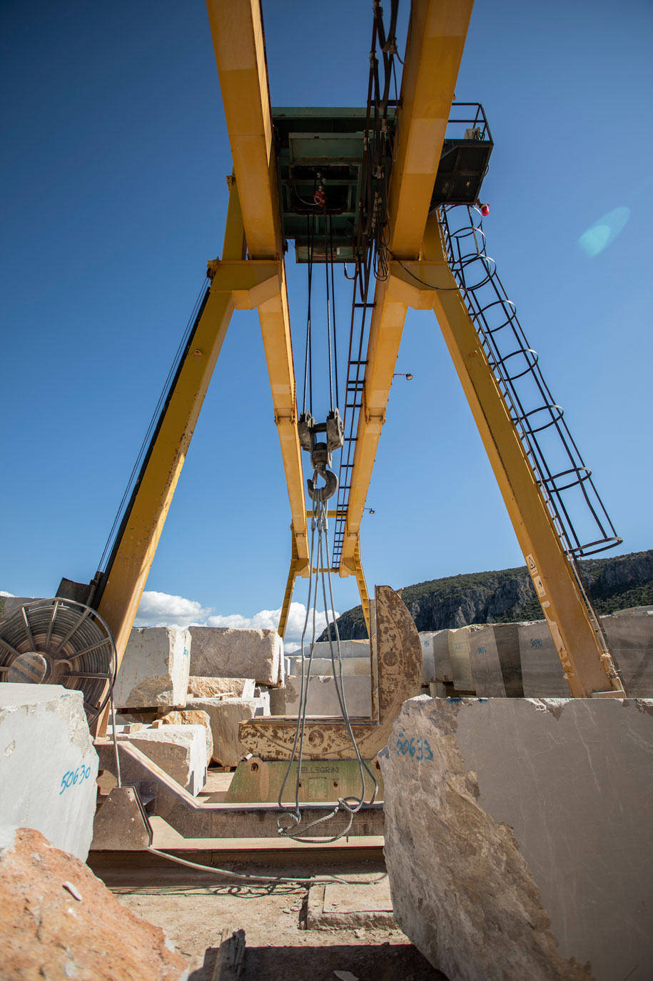 Archisearch Man on the Moon Volume 2: Architects' weekend at the Didima quarry of Marmyk Iliopoulos