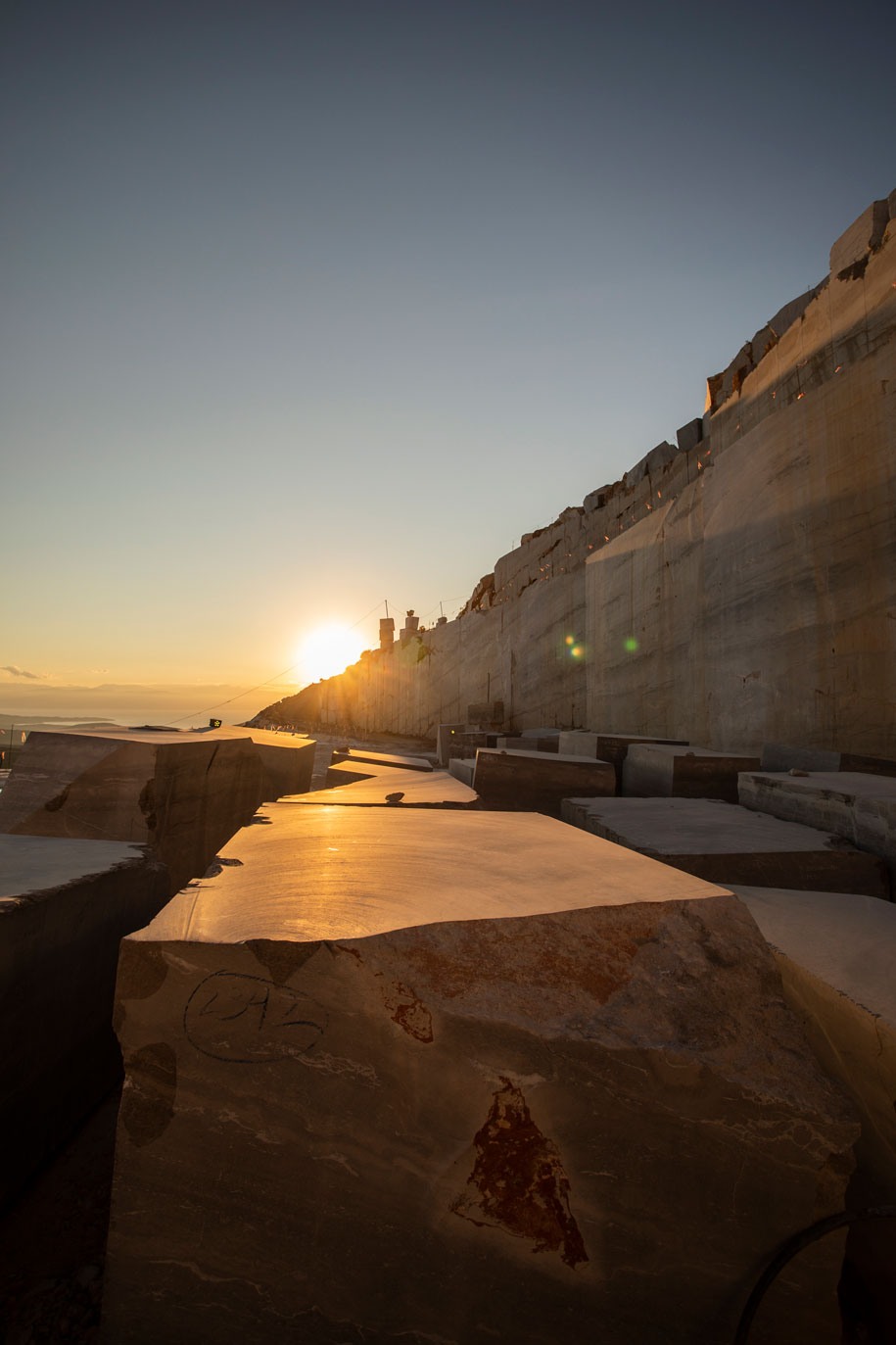 Archisearch Man on the Moon Volume 2: Architects' weekend at the Didima quarry of Marmyk Iliopoulos