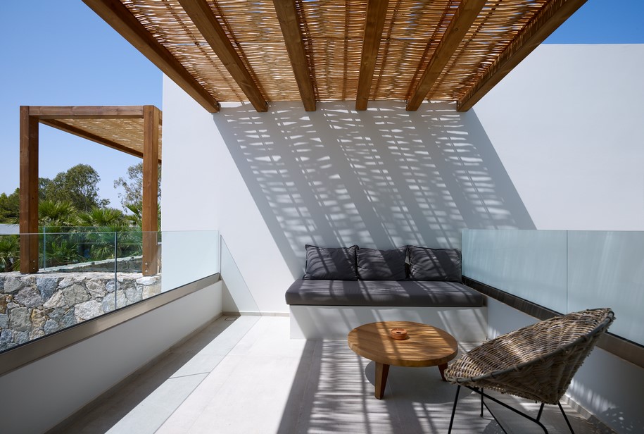 Archisearch CARAVIA BEACH JUNIOR SUITES & RESTAURANT   |  Mastrominas ARChitecture