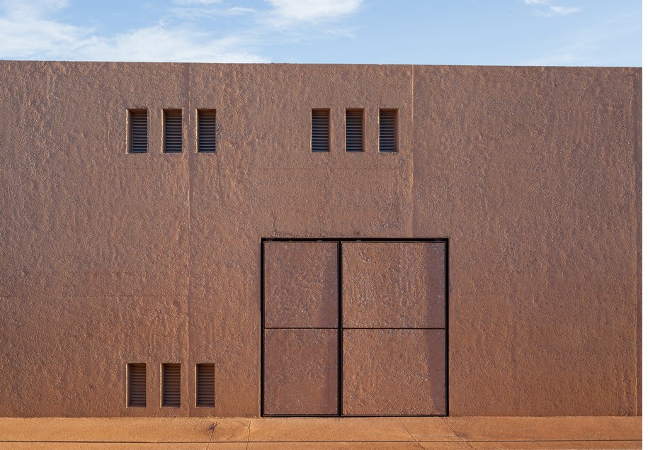 Archisearch The Rivesaltes Memorial is compressed between earth and sky, between past and memory / Rudy Ricciotti, Passelac & Roques Architects