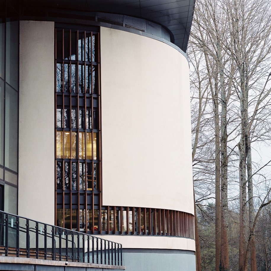 Archisearch George Messaritakis photographs notable recent building in London, Bristol & Cardiff