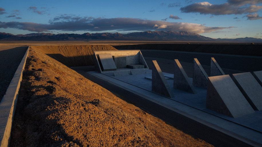 Archisearch O Michael Heizer ολοκλήρωσε το γλυπτό City στην έρημο της Νεβάδα | Archisearch