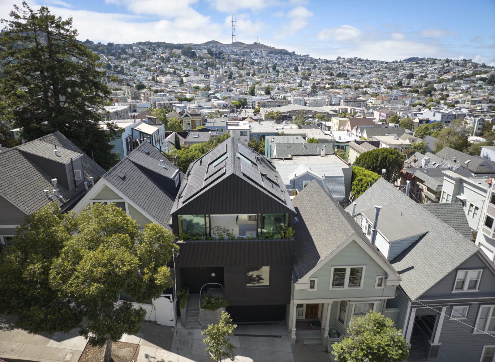 Archisearch The Silver Lining House in San Francisco, USA | by Mork-Ulnes Architects & Alison Damonte