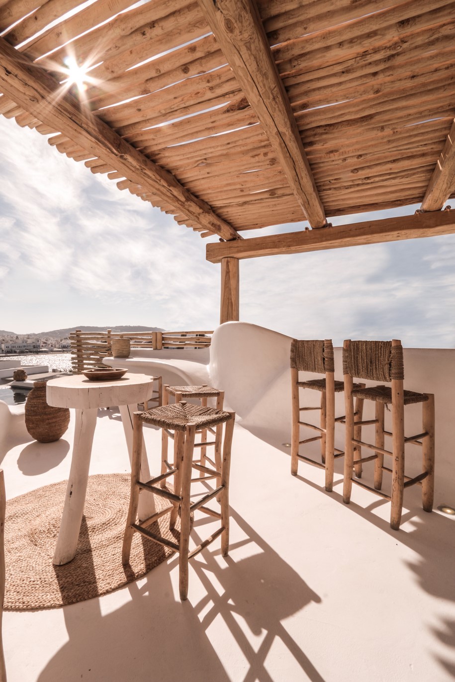 Archisearch My Cocoon, Greece’s first boutique hostel in Mykonos, blends Japanese capsules with Cycladic aesthetic | Omniview