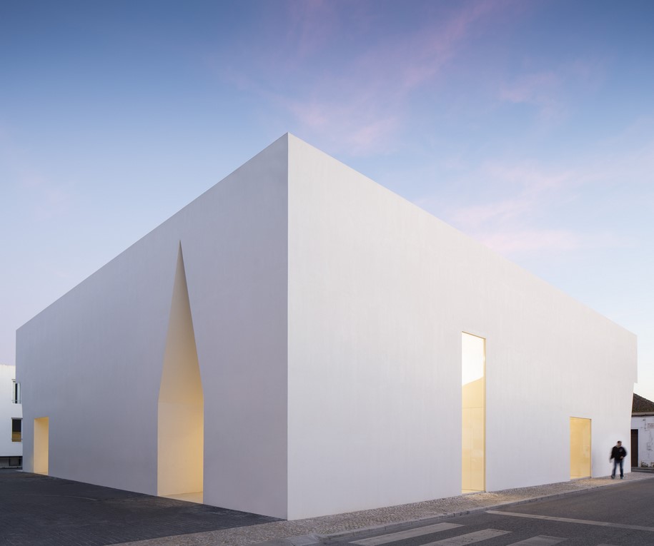 Archisearch Aires Mateus designed a white sculpted Meeting Centre in Grândola