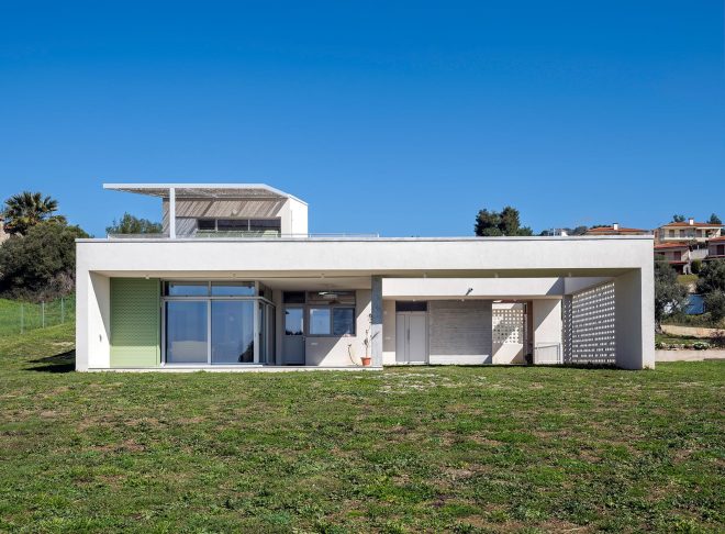 Archisearch - Courtyard House in Nea Skioni, Halkidiki by Fatura Collaborative