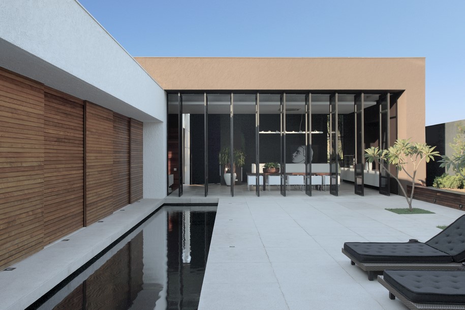 Studio Guilherme Torres, OM House, Guilherme Torres, Brazilian architecture, Brazil