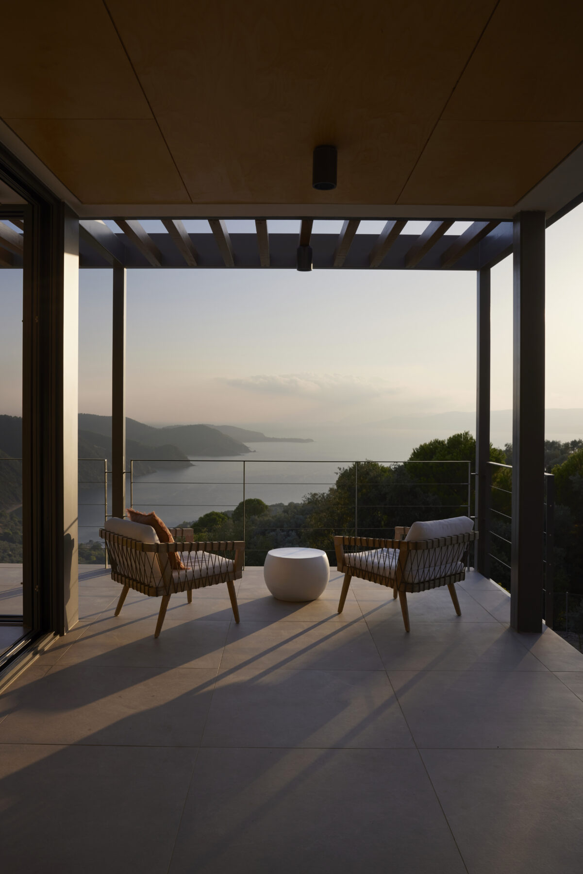 Archisearch OHLIVE VILLAS I-II-III- Συγκρότημα εξοχικών κατοικιών στη Σκιάθο από τους 3H Architects