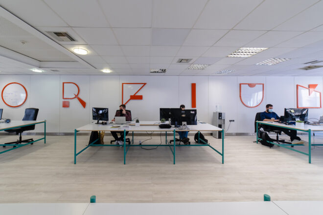 Archisearch The Orfium Project: renovation of offices guided by an open plan design | ελSTUDIO