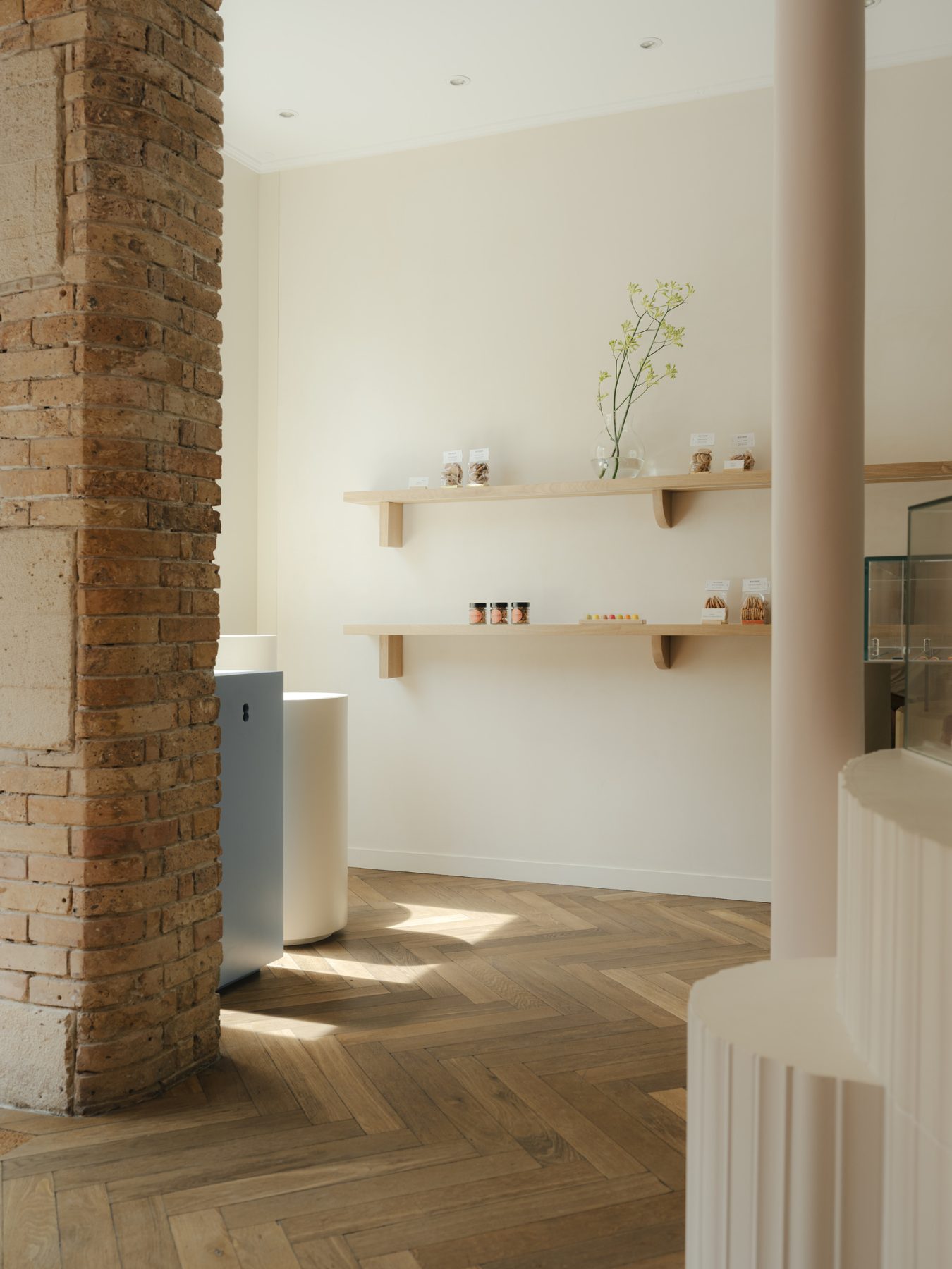 Archisearch Madeleine-Shaped Geometry and a Pink-Orange Palette Define Mandipili by Petit Jour in Paris’ Sentier District