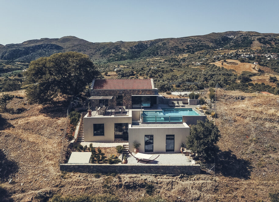 Archisearch Architects Chiara Armando & Vittoria Spinoni in collaboration with POLYERGO designed a summer house in Crete in strong connection with the genius loci