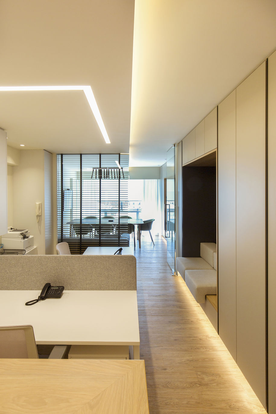 Archisearch Office renovation of 5* Paros Agnanti Hotel in Athens | Link architects